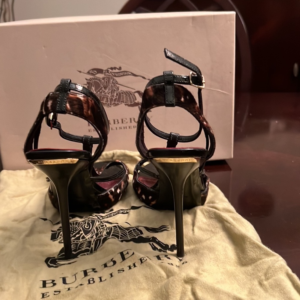 Multicolor suede Burberry high heel sandals size 39 in a very good condition - Picture 4 of 7